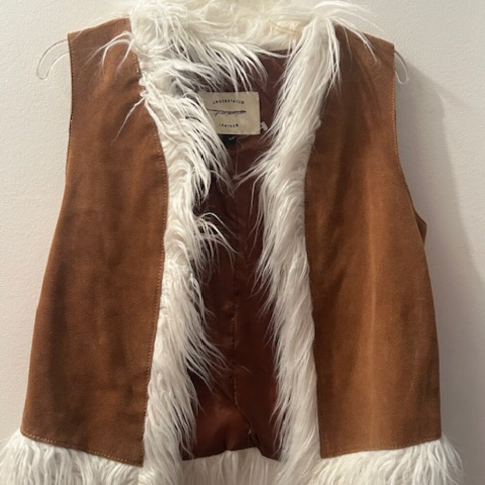 Free People x Understated Leather Indigo River Brown Faux Fur Lined Vest NEW